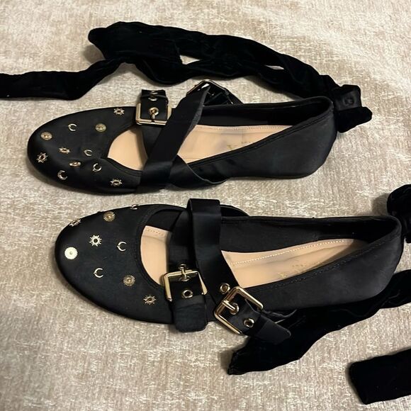 Zara Trafaluc Gothic Ballerina Flats with Ankle Straps - Picture 9 of 10